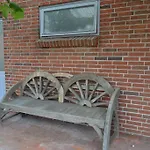 Bredebro Kro- Bed&Breakfast Hotel *