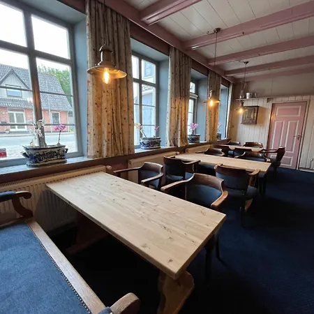 מלון Bredebro Kro *