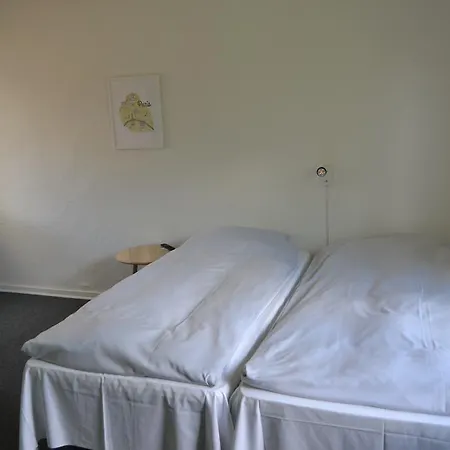 מלון Bredebro Kro *