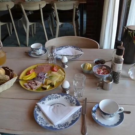 מלון Bredebro Kro *