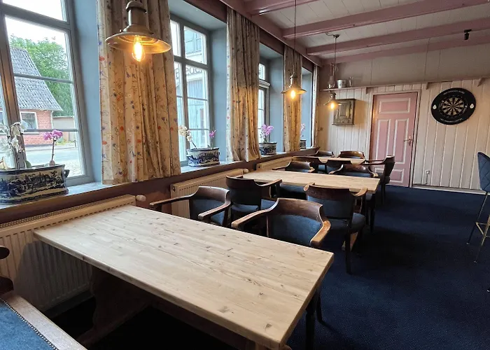 布勒德布罗登加姆勒克罗酒店 * Bredebro